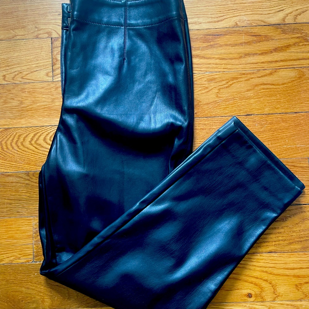 Black Faux Leather straight ankle pants - Size 8 - Ann Taylor